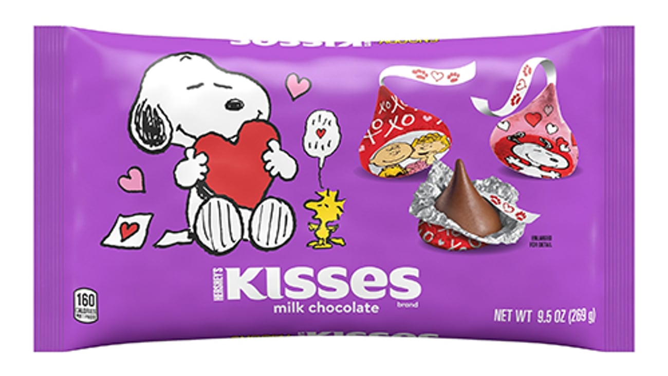 hershey kisses x snoopy