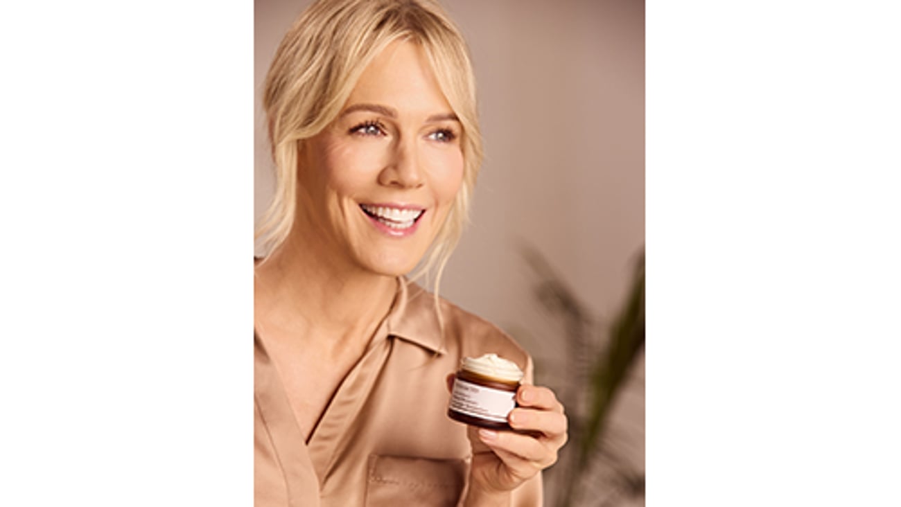 jennie garth x perricone md