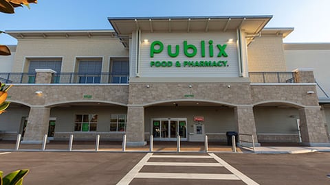 Publix exterior.