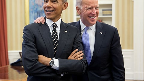 Barack Obama, Joe Biden are posing for a picture