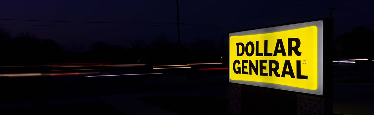 dollar general exterior sign hero