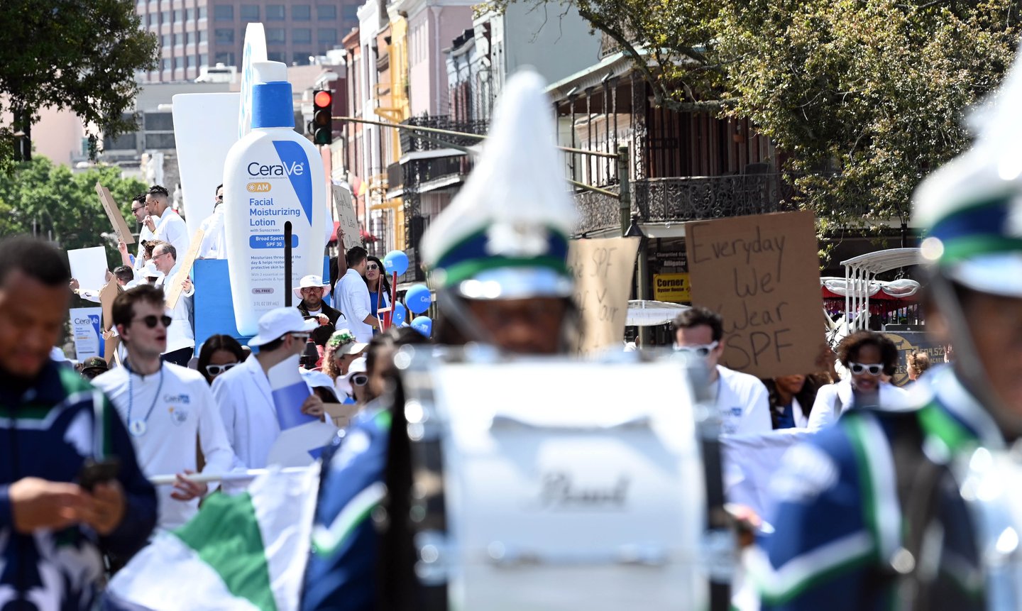 Dude With Sign, Dudette With Sign, Avani Gregg and international dermatologists 