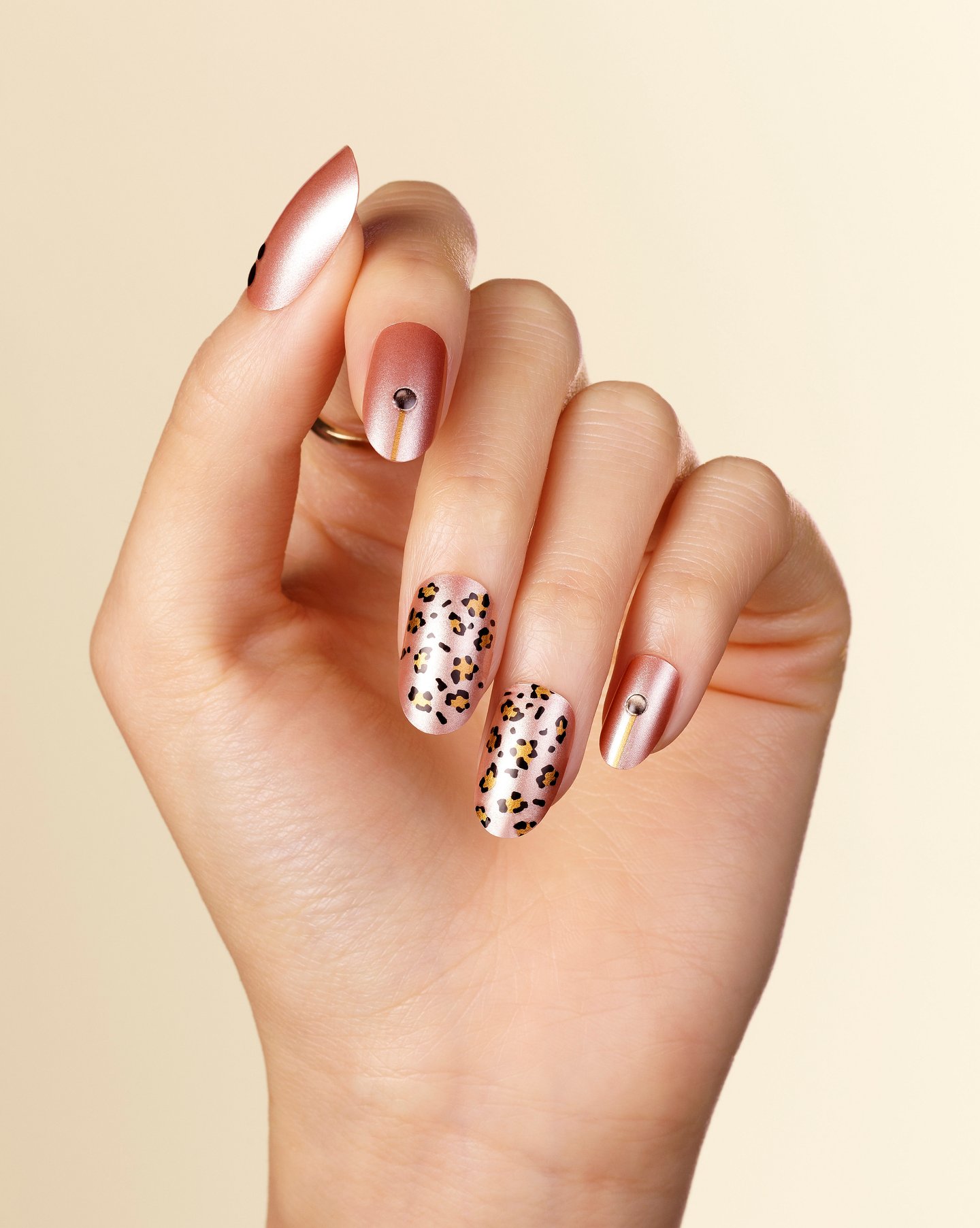 sally hansen nail accents