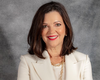 mary van praag headshot