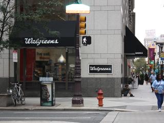 Walgreens kiosks to offer Western Union services