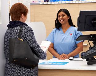 Walgreens Unitedhealthcare To Open In Store Medicare Service